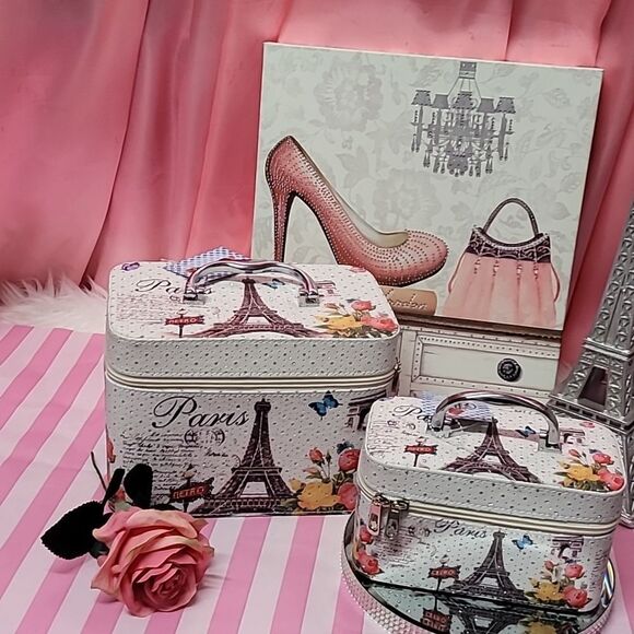 Travel Cosmetic Cases  PARIS Karriage Mate with rhinestones Set 2 NWT - Picture 1 of 8